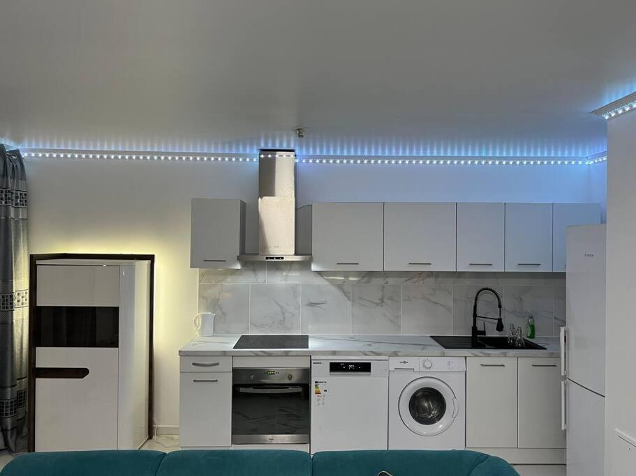 Appartement Luxueux 70M2, 2 Chambres Argenteuil Exterior foto