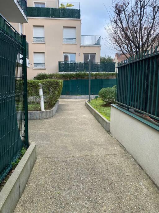 Appartement Luxueux 70M2, 2 Chambres Argenteuil Exterior foto
